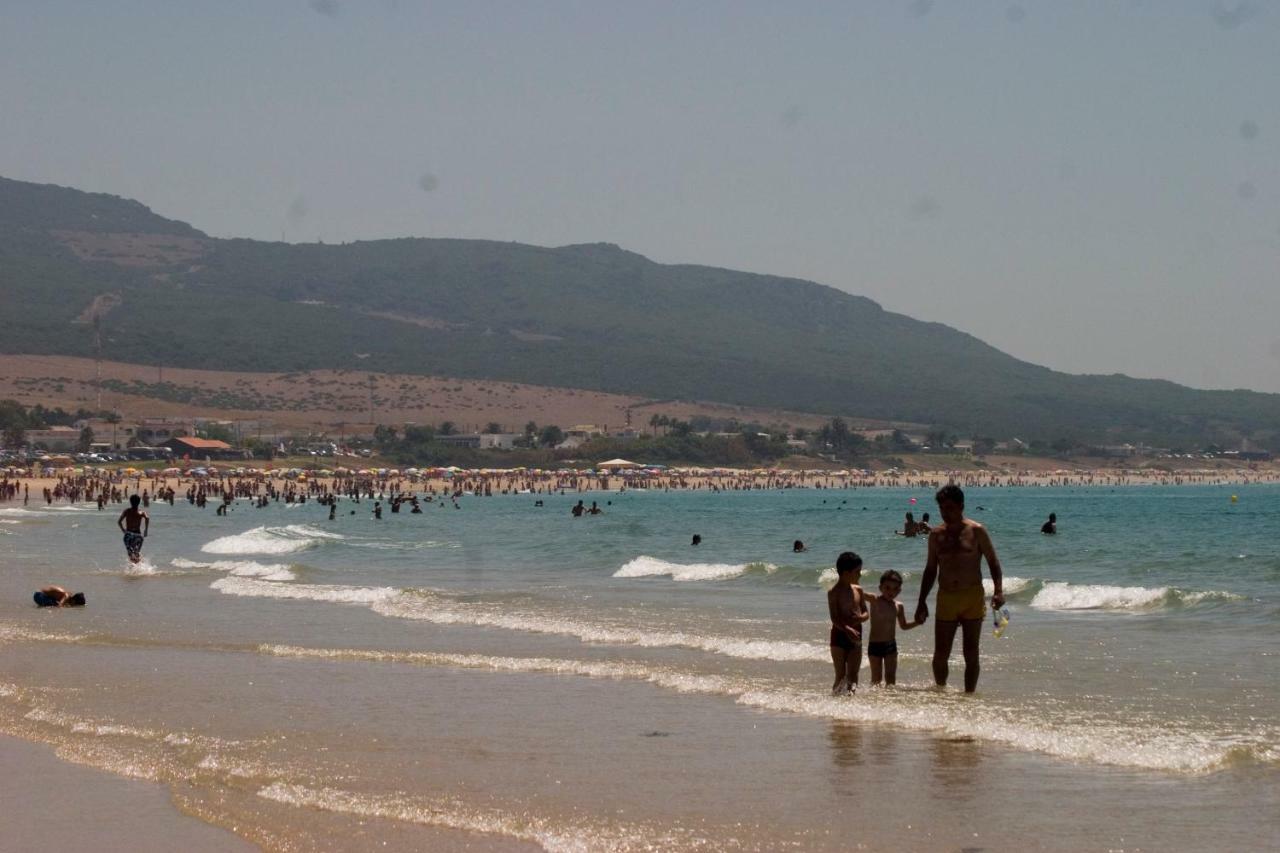 La Era Apartment Tarifa Luaran gambar